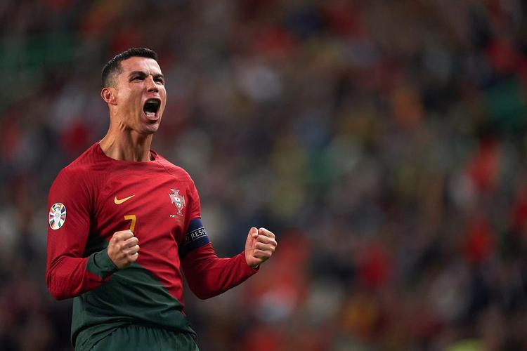 葡萄牙对伊朗c罗进球没